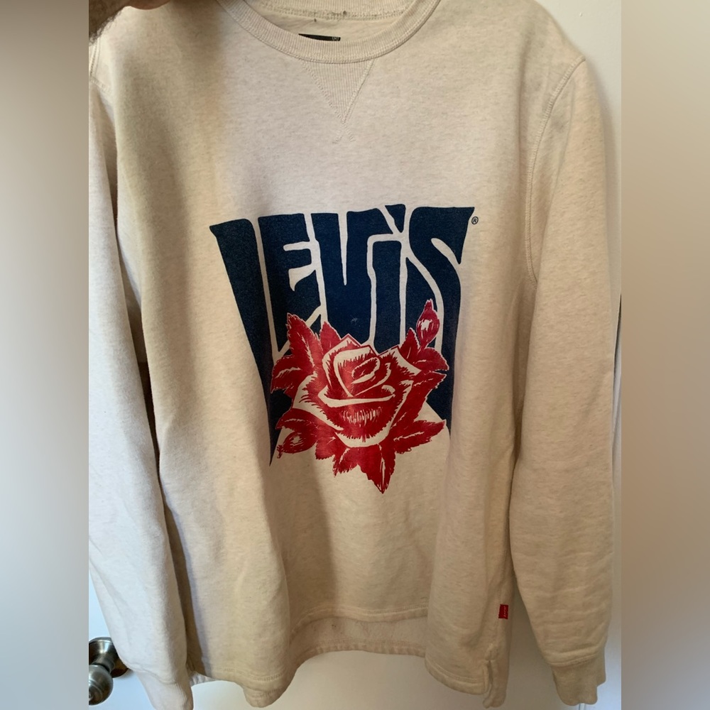 Vintage Levi’s Sweater Rose Logo